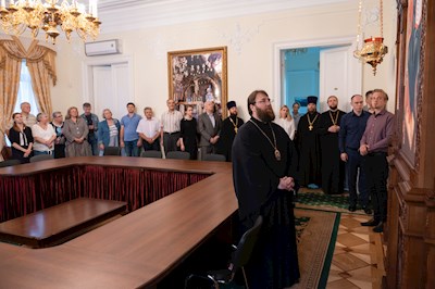 Митрополит Игнатий выразил благодарность сотрудникам ФХУ за совместный труд