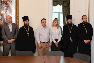 Митрополит Игнатий выразил благодарность сотрудникам ФХУ за совместный труд