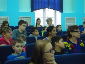 В Саратовской епархии с Рождеством Христовым поздравили пациентов социальных учреждений и больниц