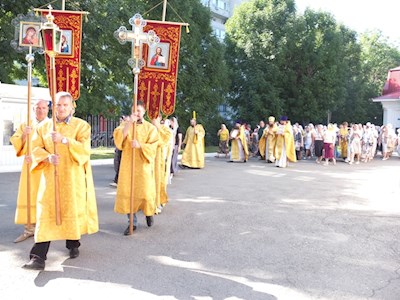 В саратовских храмах отметили День Крещения Руси