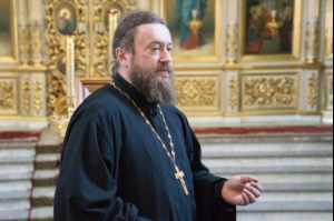 Студенты СГТУ посетили Покровский храм Саратова