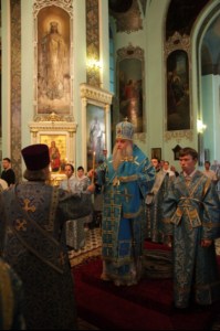 Всенощное бдение в Духосошественском кафедральном соборе Саратова