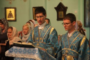 Всенощное бдение в Духосошественском кафедральном соборе Саратова
