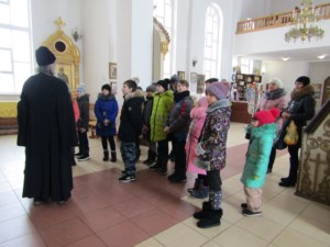 Священник встретился с юными друзьями полиции