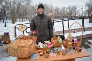 В храмах Саратова прошли благотворительные ярмарки