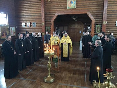 Духовенство и миряне поздравили с Днем тезоименитства протоиерея Василия Стрелкова