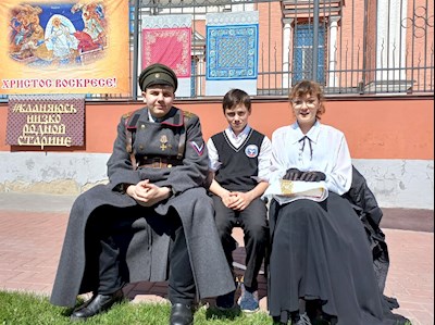 В Покровской православной гимназии прошел фестиваль «Кланяюсь низко родной старине»