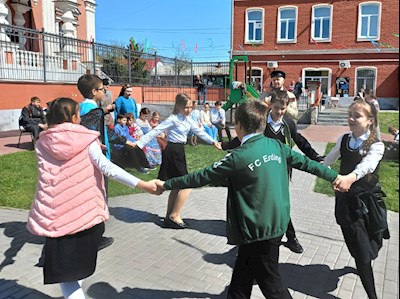 В Покровской православной гимназии прошел фестиваль «Кланяюсь низко родной старине»