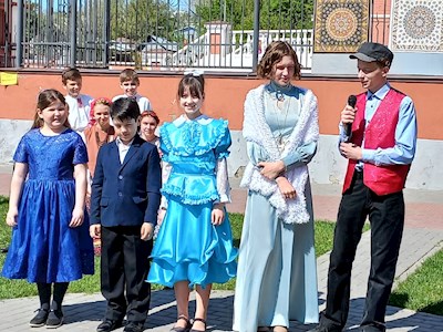 В Покровской православной гимназии прошел фестиваль «Кланяюсь низко родной старине»