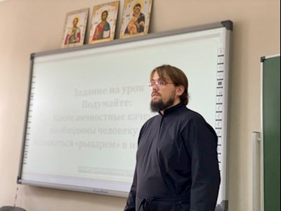 В Покровской гимназии состоялся профориентационный семинар для студентов университета
