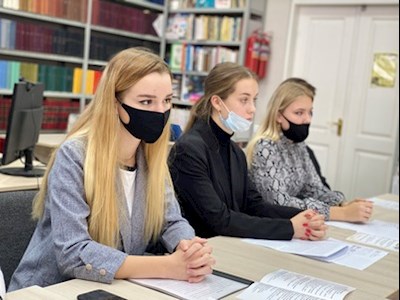 В Покровской гимназии состоялся профориентационный семинар для студентов университета