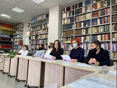 В Покровской гимназии состоялся профориентационный семинар для студентов университета
