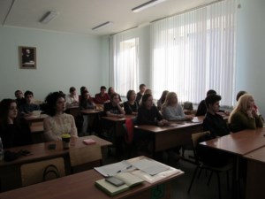 Для студентов проходят занятия в Школе добровольца