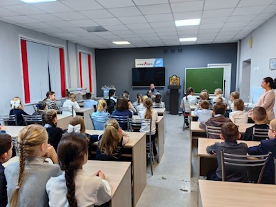 В библейских группах Саратовской епархии проходят занятия по изучению Священного Писания