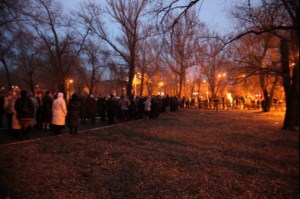 На митинге в Заводском районе Саратова за строительство храма выступило 150 человек