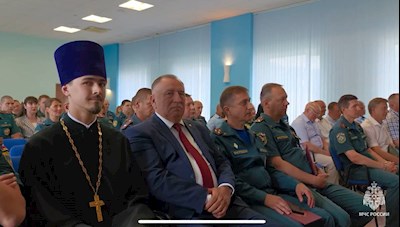 Руководитель епархиального отдела принял участие в награждении сотрудников государственного пожарного надзора МЧС России