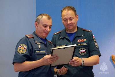Руководитель епархиального отдела принял участие в награждении сотрудников государственного пожарного надзора МЧС России