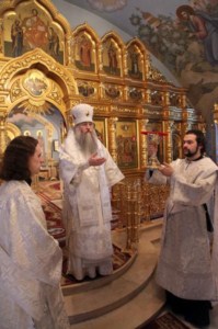 Крещальная Литургия в Свято-Троицком соборе Саратова