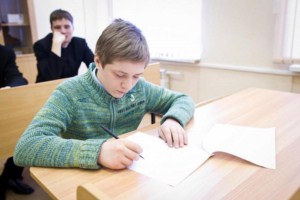 Первый епархиальный конкурс алтарников