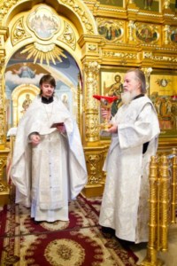 В Свято-Троицком соборе совершена Крещальная Литургия