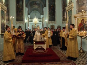 Венчание в Духосошественском кафедральном соборе г. Саратова