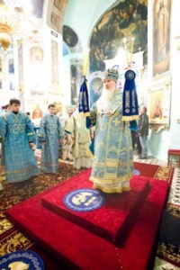 Божественная литургия и панихида в Духосошественском кафедральном соборе г. Саратова