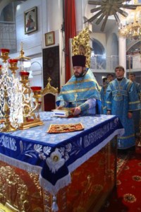 Божественная литургия в храме в честь Всех Святых, в земле Российской просиявших г. Саратова