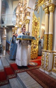 Божественная литургия в храме в честь Всех Святых, в земле Российской просиявших г. Саратова