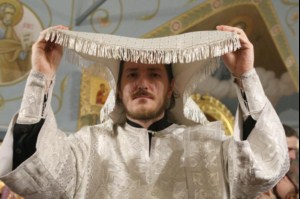 Крещальная Литургия в Свято-Троицком соборе Саратова