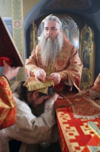 Крещальная Литургия в Свято-Троицком соборе Саратова