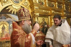 Крещальная Литургия в Свято-Троицком соборе Саратова