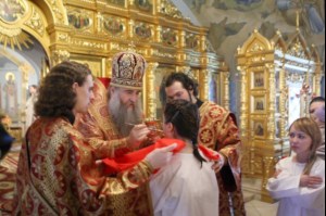 Крещальная Литургия в Свято-Троицком соборе Саратова