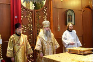 Всенощное бдение в Духосошественском кафедральном соборе Саратова