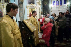Всенощное бдение в Духосошественском кафедральном соборе Саратова