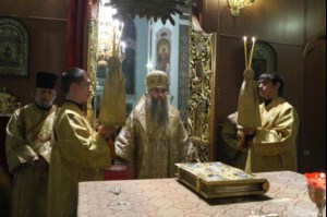Всенощное бдение в Духосошественском кафедральном соборе Саратова