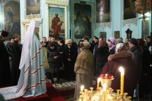 Всенощное бдение в Духосошественском кафедральном соборе Саратова