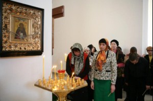 Великое повечерие с чтением покаянного канона преподобного Андрея Критского в Свято-Троицком кафедральном соборе Вольска