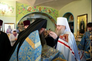 Божественная литургия в храме во имя преподобного Сергия Радонежского п. Сергиевский Саратовского района