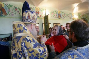 Божественная литургия в храме во имя преподобного Сергия Радонежского п. Сергиевский Саратовского района