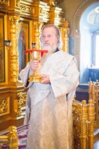 Крещальная Литургия в Свято-Троицком соборе Саратова