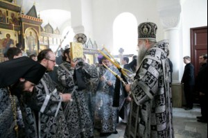 Литургия Преждеосвященных Даров в храме в честь иконы Божией Матери «Утоли моя печали» Саратова