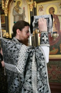 Литургия Преждеосвященных Даров в храме в честь иконы Божией Матери «Утоли моя печали» Саратова