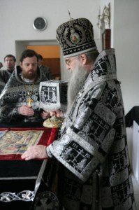 Литургия Преждеосвященных Даров в храме в честь иконы Божией Матери «Утоли моя печали» Саратова