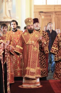 Всенощное бдение в храме в честь Покрова Пресвятой Богородицы г.Саратова