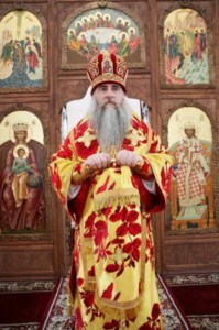 Божественная литургия в храме святых Царственных Страстотерпцев п. Дубки Саратовского района