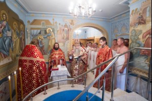 Крещальная Литургия в Свято-Троицком соборе Саратова