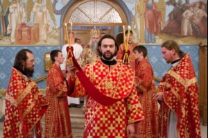 Крещальная Литургия в Свято-Троицком соборе Саратова