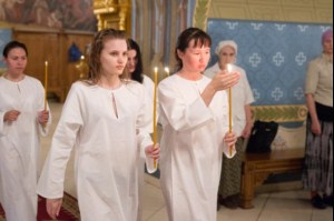 Крещальная Литургия в Свято-Троицком соборе Саратова