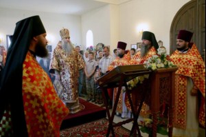 Божественная литургия в храме в честь Владимирской иконы Божией Матери с. Багаевка Саратовского района