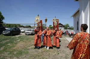 Божественная литургия в храме в честь Владимирской иконы Божией Матери с. Багаевка Саратовского района